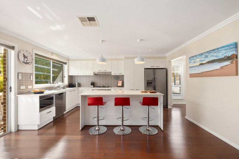 Photo - 29 Wallaby Circuit, Mona Vale NSW 2103 - Image 6