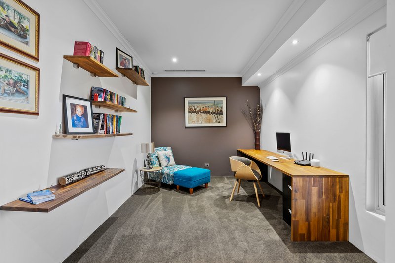 Photo - 29 Waratah Circle, Halls Head WA 6210 - Image 22