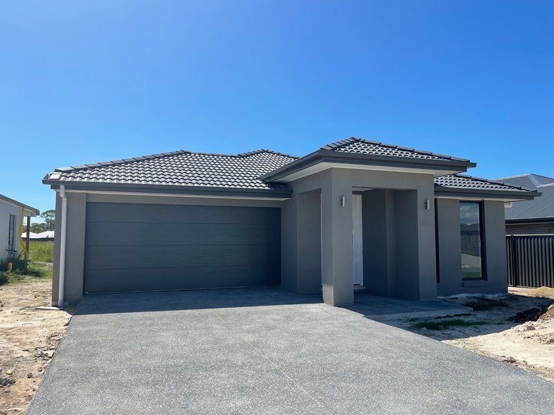 29 Waugh Street, Urangan QLD 4655