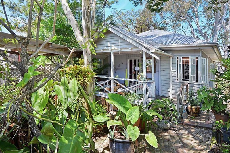 Photo - 29 Wellstead Avenue, Coorparoo QLD 4151 - Image 2