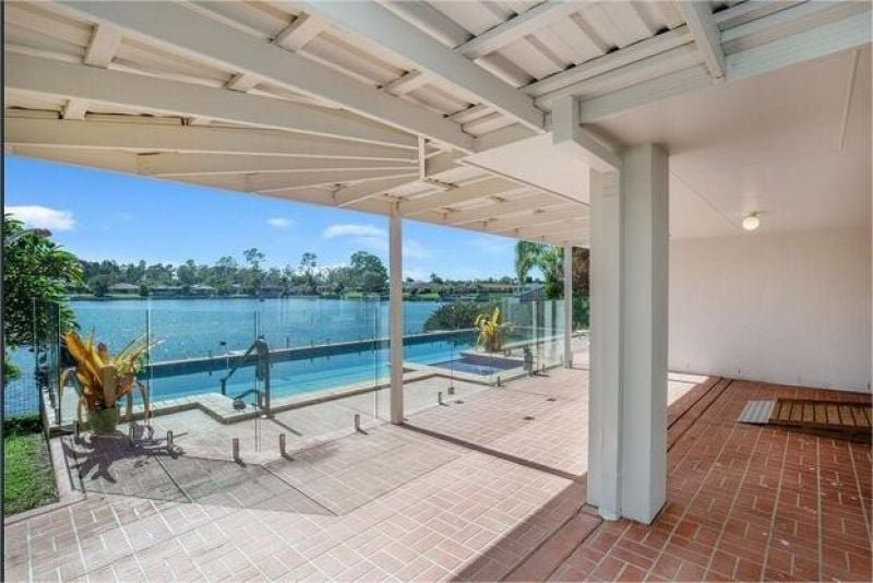 Photo - 29 Wendoree Way, Coombabah QLD 4216 - Image 5