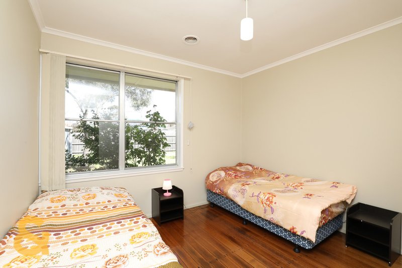 Photo - 29 Westmere Crescent, Coolaroo VIC 3048 - Image 9