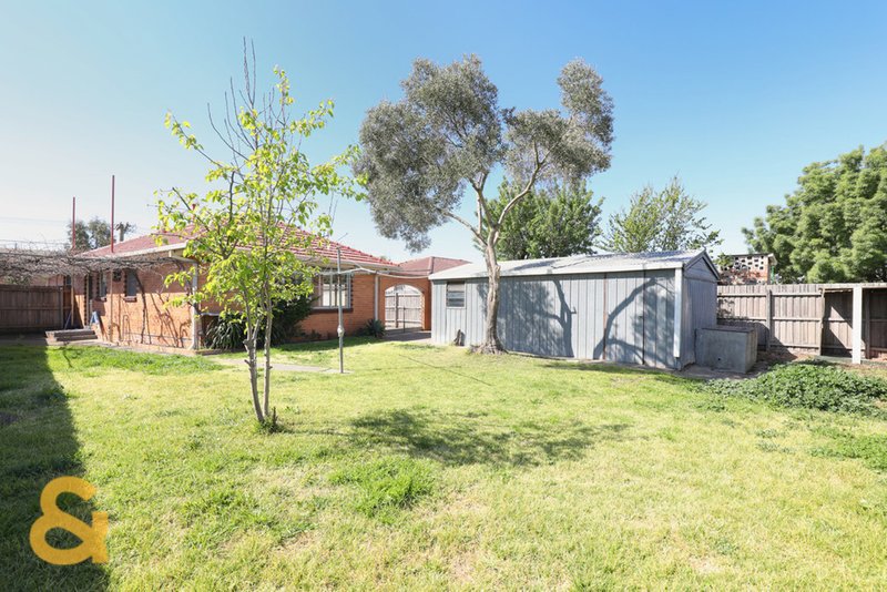 Photo - 29 Westmere Crescent, Coolaroo VIC 3048 - Image 11