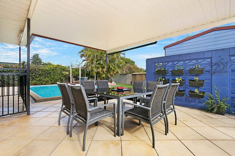 Photo - 29 Westmoreland Boulevard, Springwood QLD 4127 - Image 11