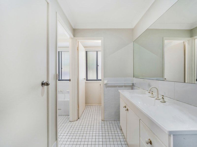 Photo - 29 Whitlam Avenue, Edensor Park NSW 2176 - Image 6