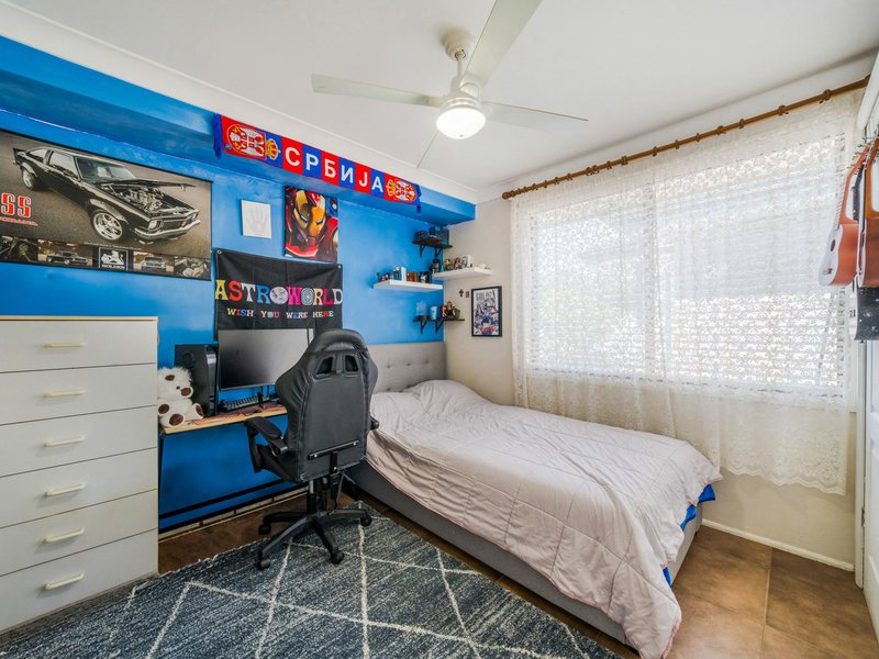 Photo - 29 Whitlam Avenue, Edensor Park NSW 2176 - Image 7