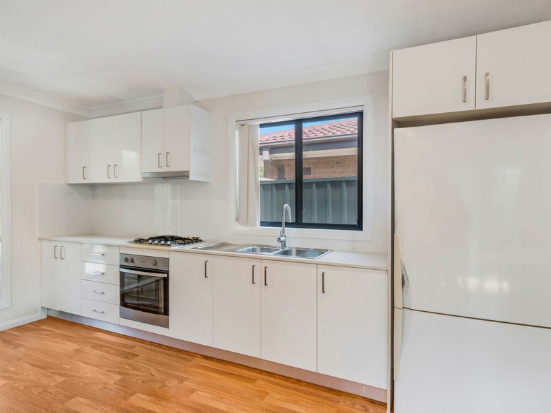 Photo - 29 Whitlam Avenue, Edensor Park NSW 2176 - Image 11