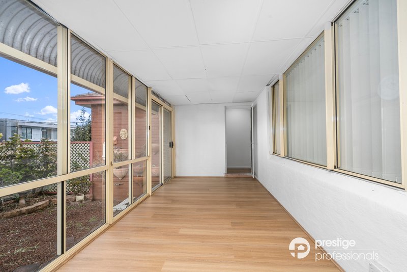 Photo - 29 Wilkes Avenue, Moorebank NSW 2170 - Image 7