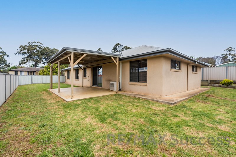 Photo - 29 Willowburn Drive, Rockville QLD 4350 - Image 10