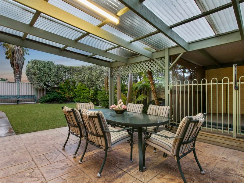 Photo - 29 Willslie Crescent, Berwick VIC 3806 - Image 11