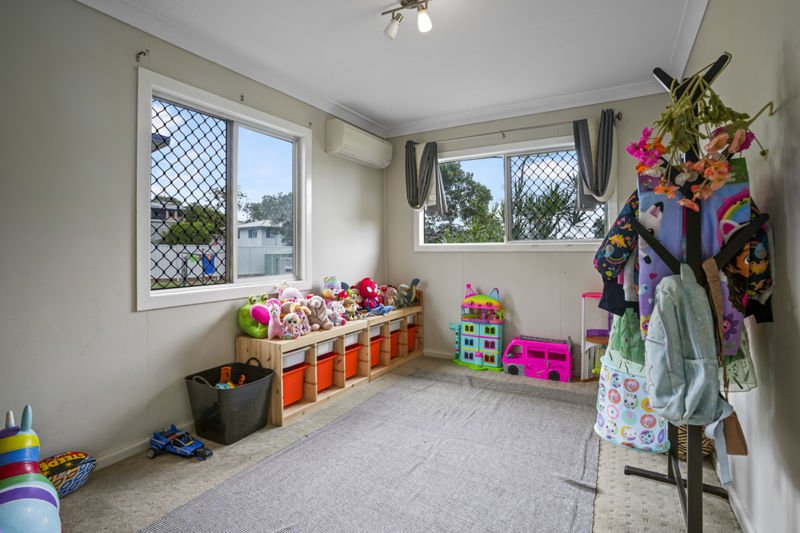 Photo - 29 Wilson Street, New Auckland QLD 4680 - Image 11