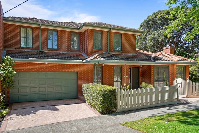 29 Windsor Crescent, Mont Albert VIC 3127