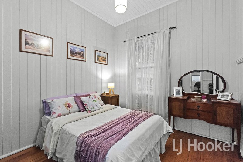 Photo - 29 Wingarra Street, Yeerongpilly QLD 4105 - Image 12