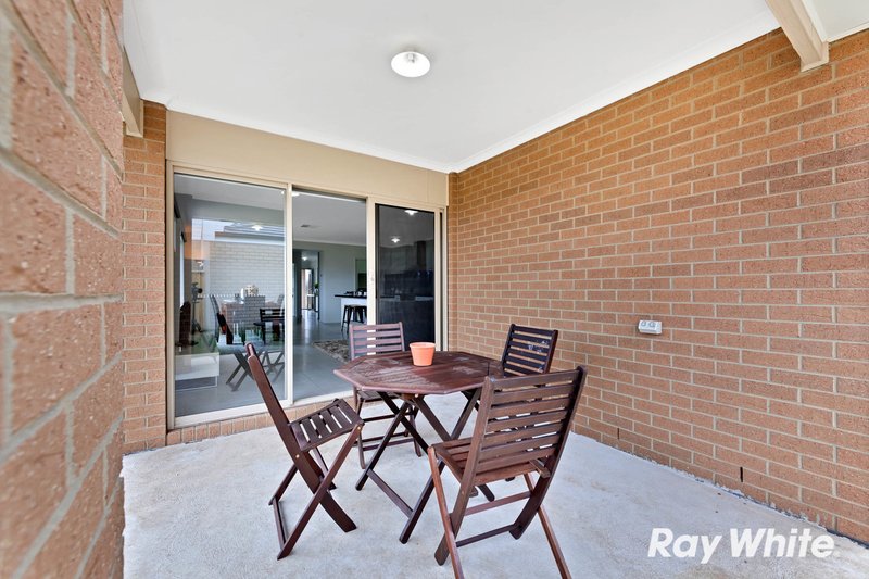 Photo - 29 Wolomina Crescent, Werribee VIC 3030 - Image 14