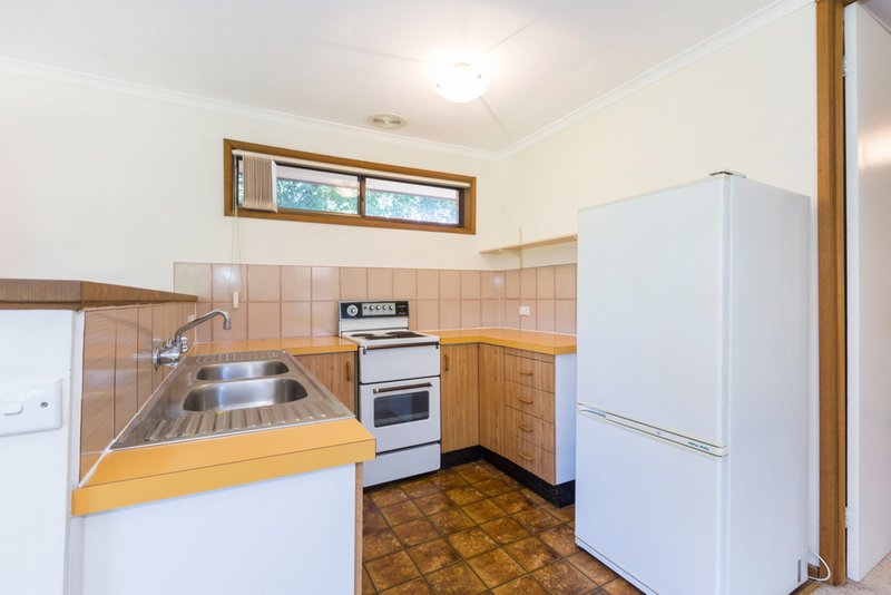 Photo - 29 Wolstenholme Street, Chisholm ACT 2905 - Image 7