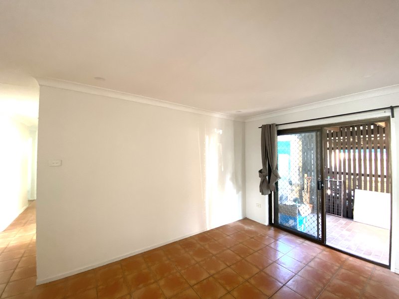 Photo - 29 Woodbury Avenue, Bray Park QLD 4500 - Image 5