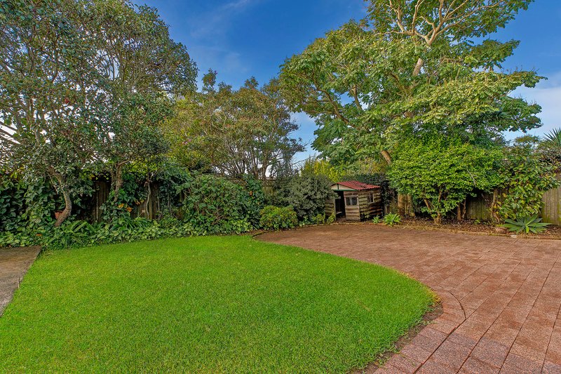 Photo - 29 Woodland Road, Terrigal NSW 2260 - Image 9