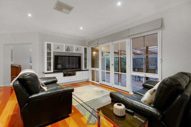 Photo - 29 Woodside Avenue, Frankston South VIC 3199 - Image 6