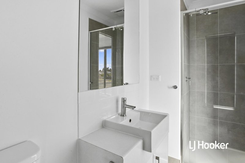 Photo - 29 Wool Street, Tarneit VIC 3029 - Image 7