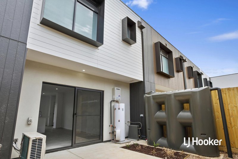 Photo - 29 Wool Street, Tarneit VIC 3029 - Image 10