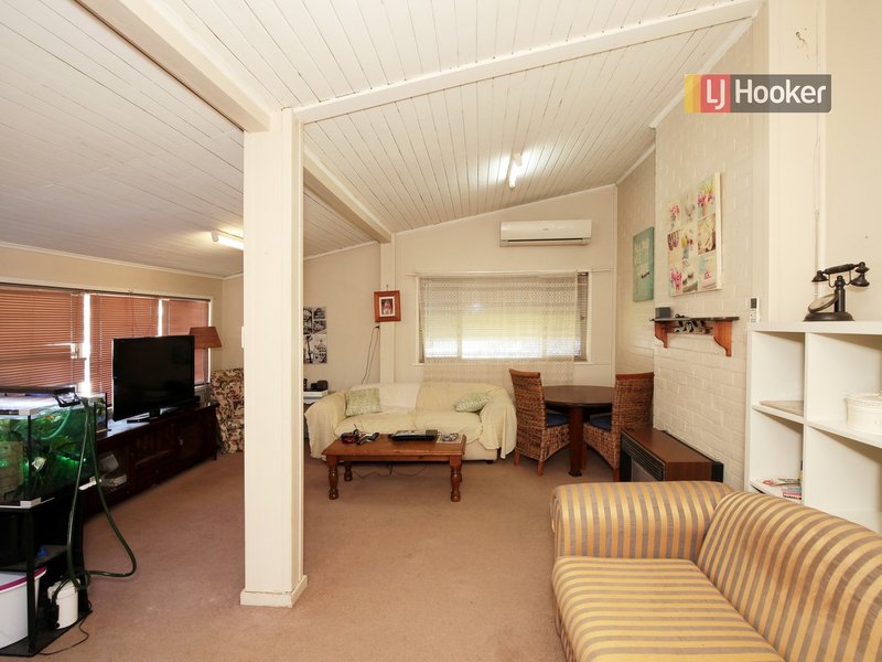 Photo - 290 Edward Street, Wagga Wagga NSW 2650 - Image 3