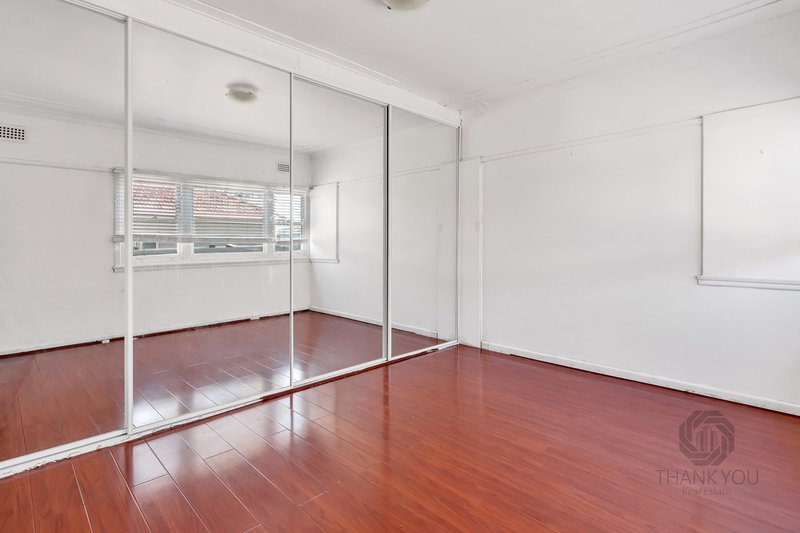Photo - 2/90 Hawksview Street, Guildford NSW 2161 - Image 2