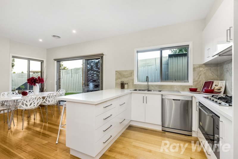 Photo - 2/90 Portland Street, Mulgrave VIC 3170 - Image 3