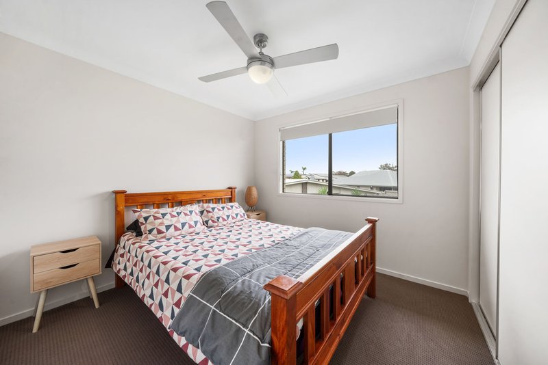 Photo - 2/90 Sanctuary Drive, Cranley QLD 4350 - Image 10