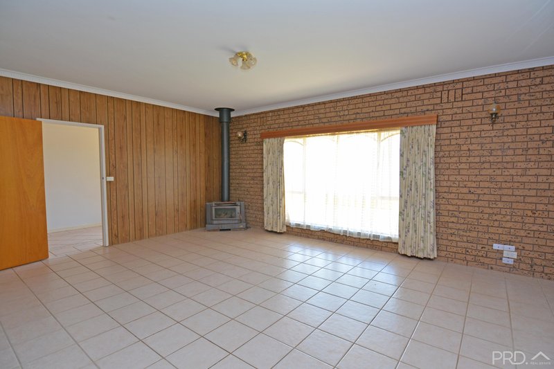 Photo - 290 Third Street, Merbein VIC 3505 - Image 5