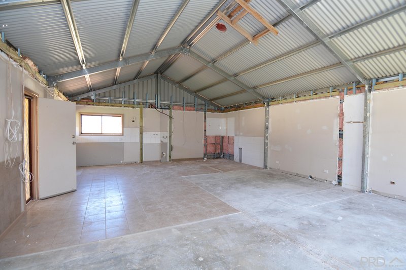 Photo - 290 Third Street, Merbein VIC 3505 - Image 17