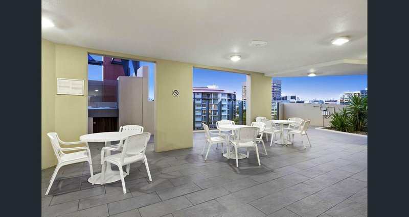 Photo - 2902/570 Queen Street, Brisbane City QLD 4000 - Image 8