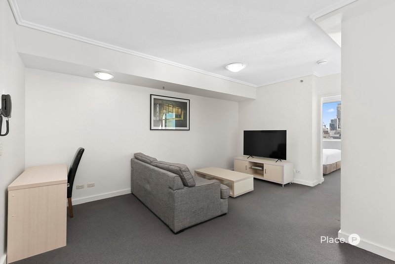 Photo - 2906/151 George Street, Brisbane City QLD 4000 - Image 8