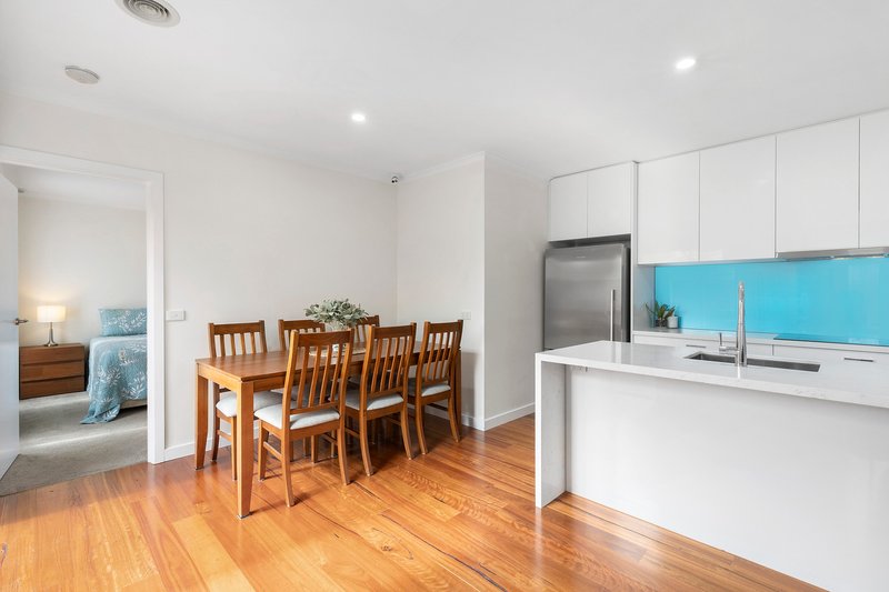 Photo - 2/908 Geelong Road, Canadian VIC 3350 - Image 4