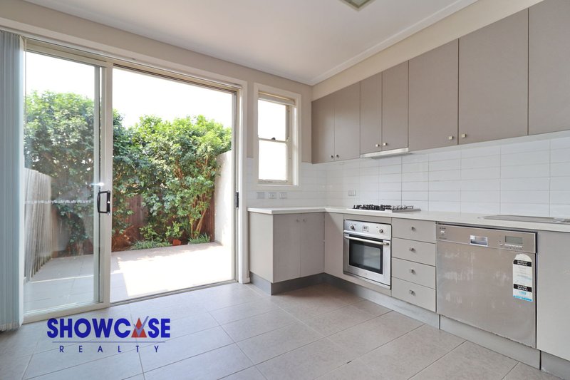 2/91-93 Adderton Road, Telopea NSW 2117