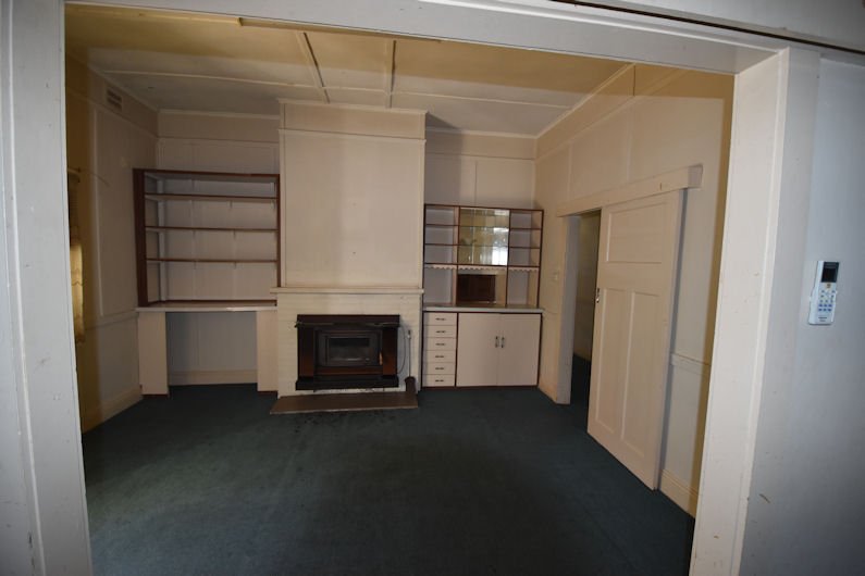 Photo - 291 Harfleur Street, Deniliquin NSW 2710 - Image 3