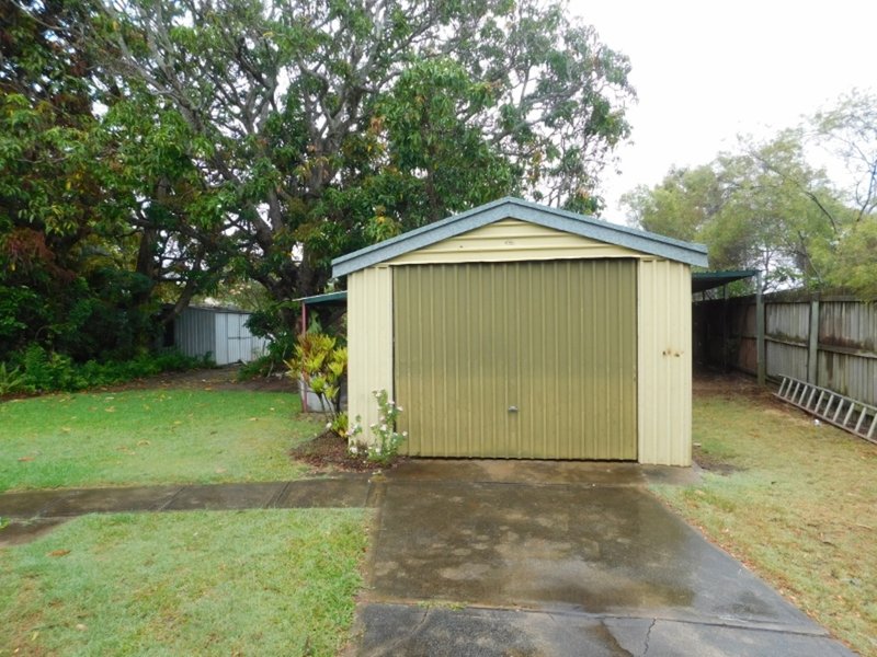 Photo - 291 Kianawah Road, Wynnum West QLD 4178 - Image 3