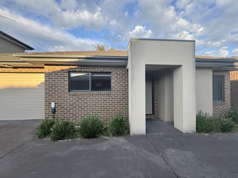 Photo - 2/91 Miranda Road, Reservoir VIC 3073 - Image 1