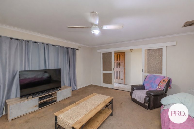 Photo - 291 Walnut Avenue, Mildura VIC 3500 - Image 4