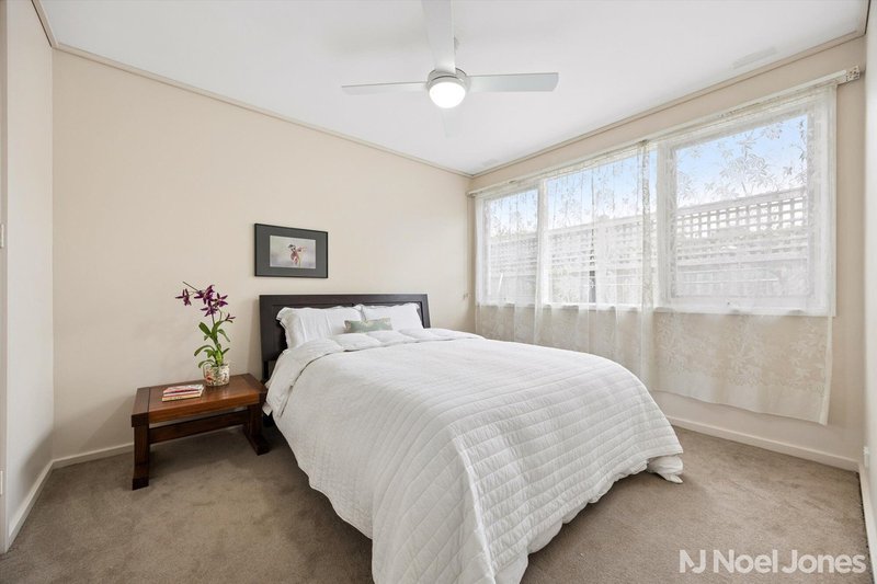 Photo - 2/910 Burke Road, Deepdene VIC 3103 - Image 7