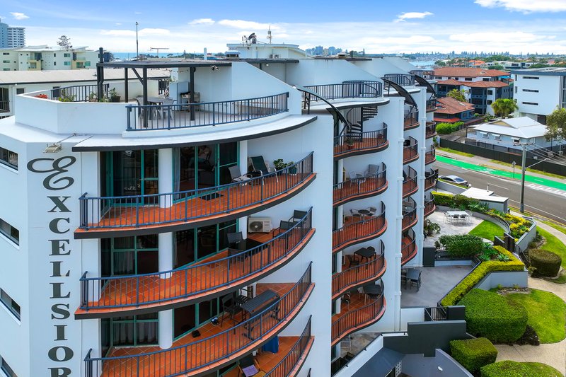 Photo - 29/104 River Esplanade, Mooloolaba QLD 4557 - Image 2