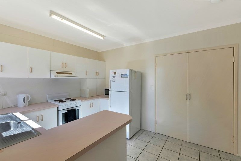 Photo - 29/11 Island Drive, Cannonvale QLD 4802 - Image 4