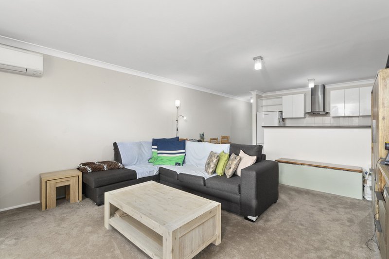 Photo - 29/12 Albermarle Place, Phillip ACT 2606 - Image 3