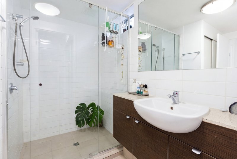 Photo - 29/154 Musgrave Avenue, Southport QLD 4215 - Image 9