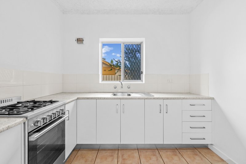 Photo - 29/180-184 Seaview Road, Henley Beach South SA 5022 - Image 8