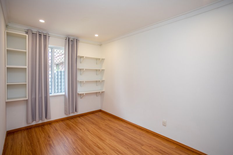 Photo - 291B Wharf Street, Queens Park WA 6107 - Image 11