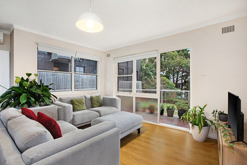 Photo - 2/92-94 Melody Street, Coogee NSW 2034 - Image 2