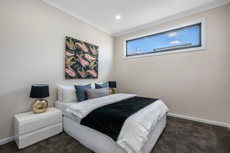 Photo - 2/92 Beauchamp Street, Preston VIC 3072 - Image 7