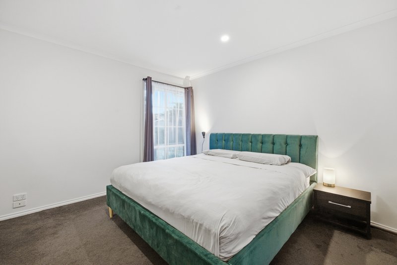 Photo - 2/92 Mountain Gate Drive, Ferntree Gully VIC 3156 - Image 8
