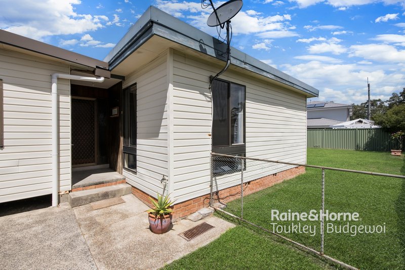 Photo - 2/92 Scenic Drive, Budgewoi NSW 2262 - Image