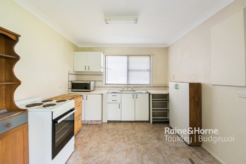 Photo - 2/92 Scenic Drive, Budgewoi NSW 2262 - Image 2